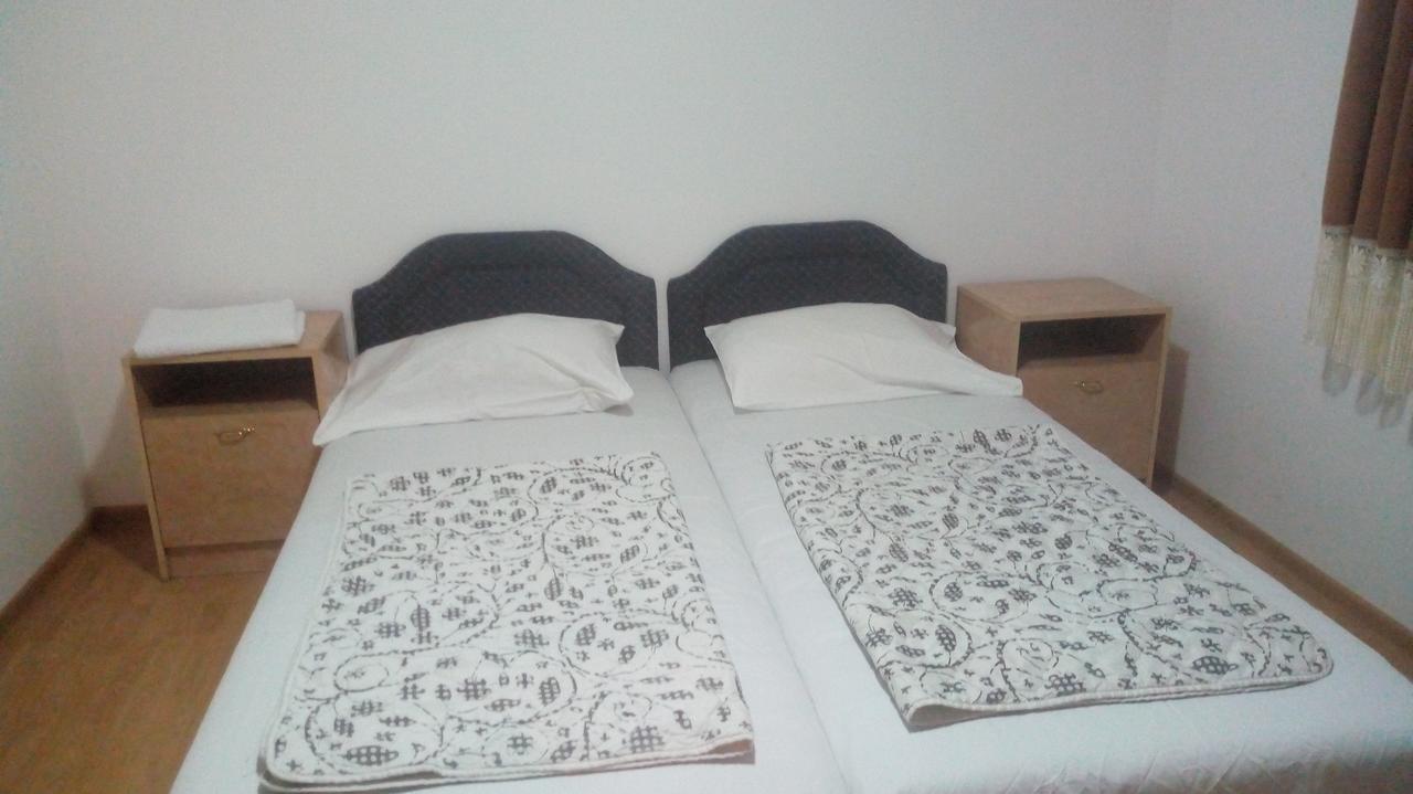 Djordjevic Hotel Budva Ngoại thất bức ảnh